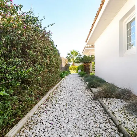 Villa Atalaya With Fantastic Views Estepona
