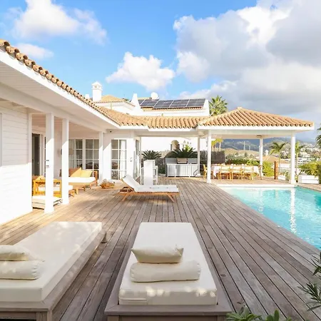 Villa Atalaya With Fantastic Views Estepona